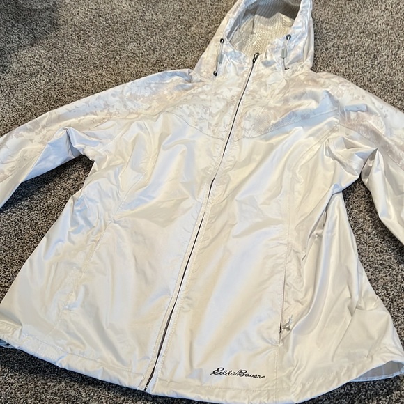 Eddie Bauer Waterproof Rain Jacket - Picture 8 of 8